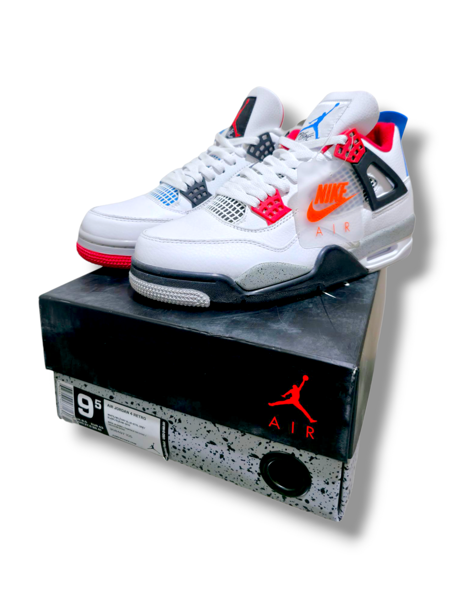 JORDAN 4