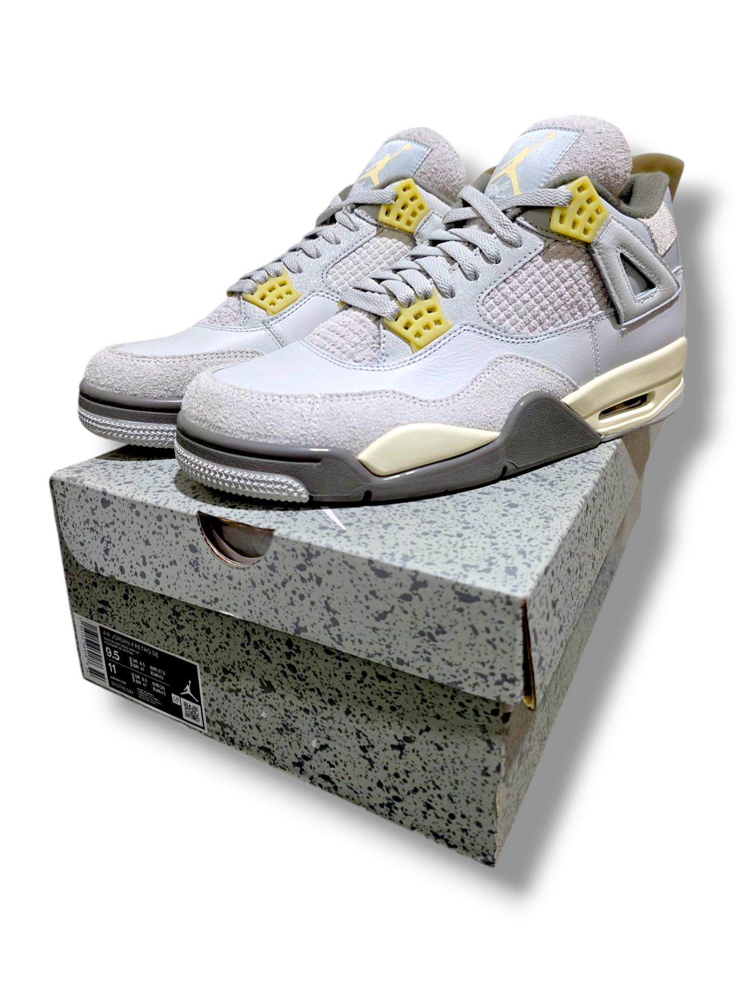 JORDAN 4