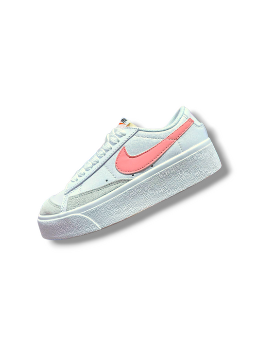 Nike "BLAZER LOW "