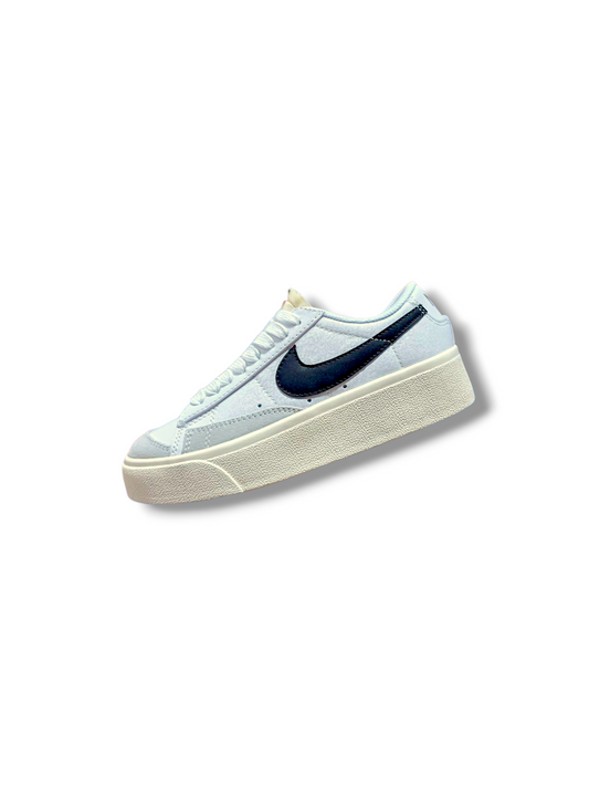 Nike "BLAZER LOW "